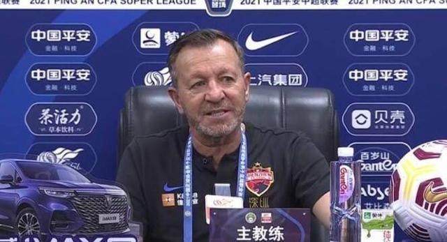 世界杯比赛时间-提前进入前四卡洛斯很满意：会用最好阵容踢好比赛